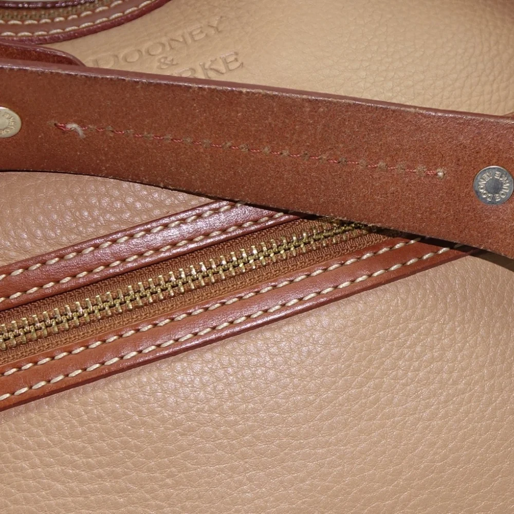 Vintage Dooney & Bourke 1975‎ Large Leather Hobo